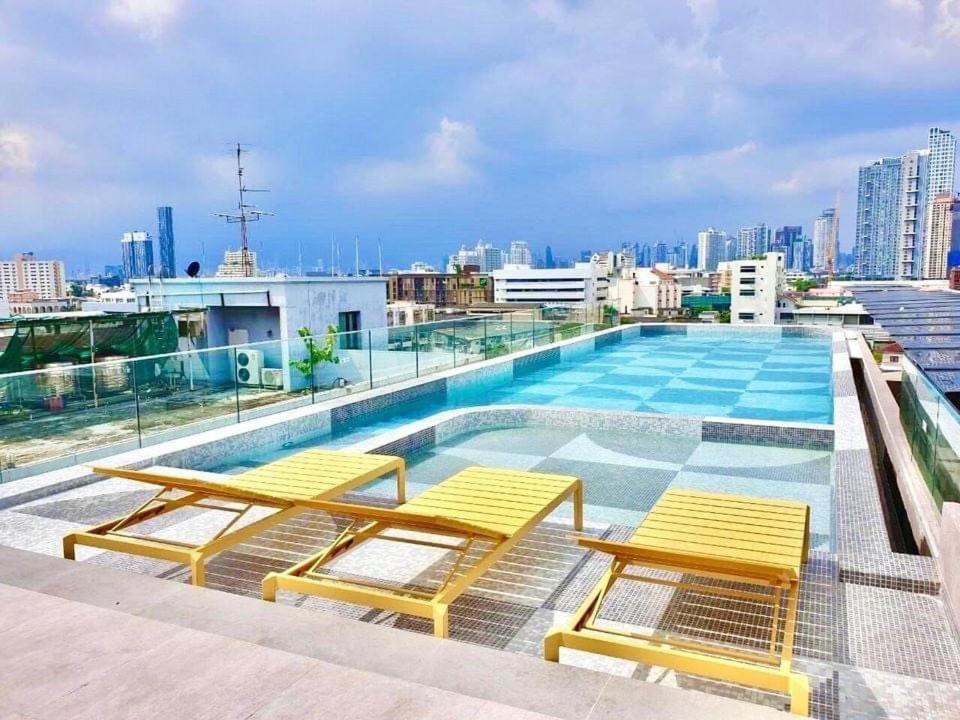 The Quarter Onnut By Uhg Hotel Bangkok Ngoại thất bức ảnh